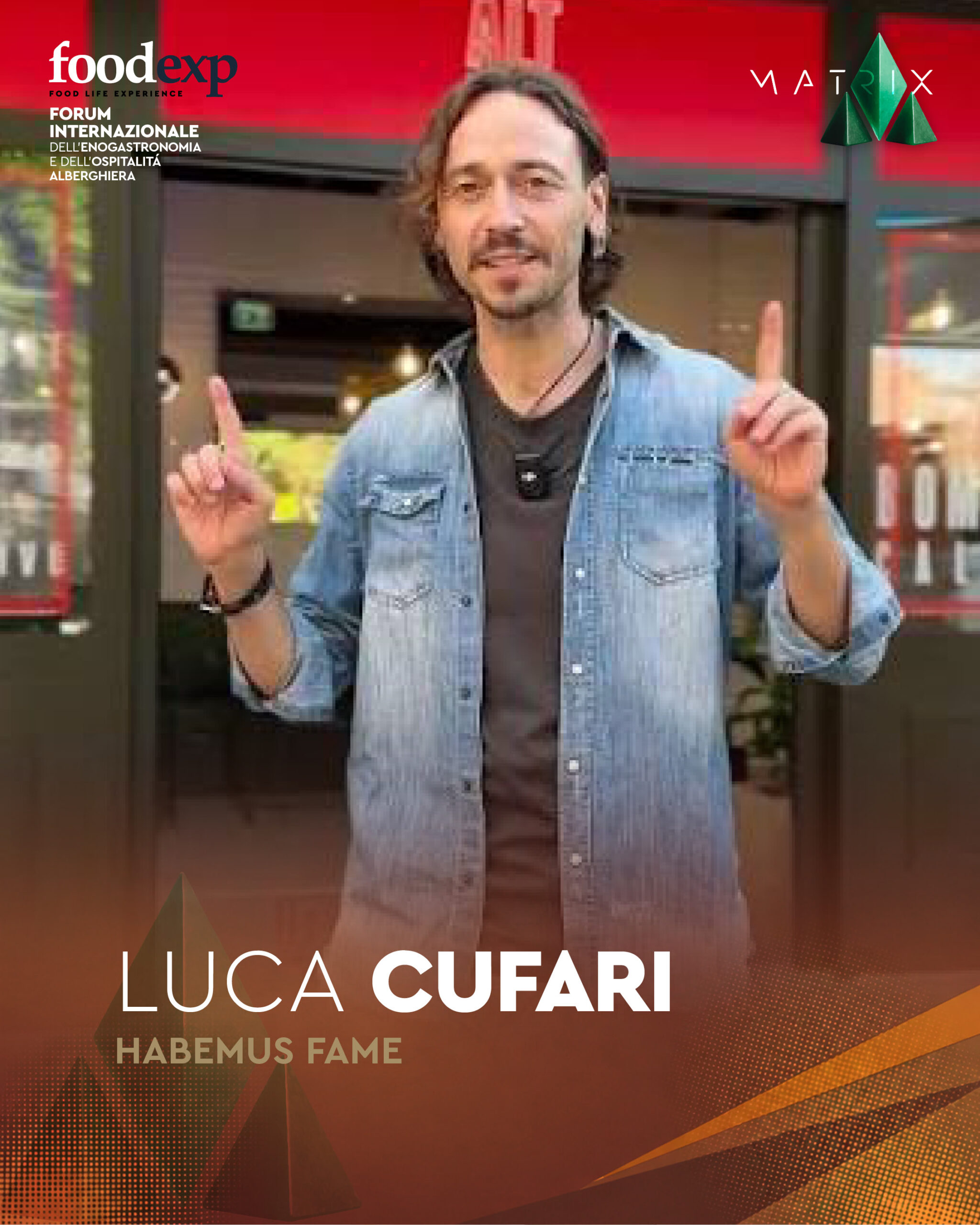 Leggi la biografia
